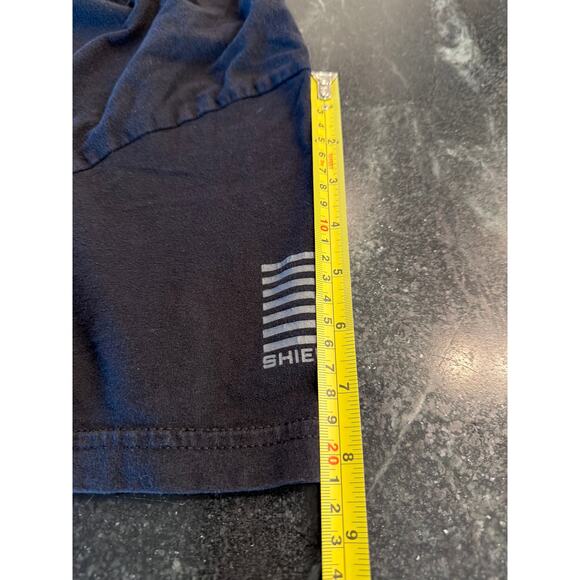 Shield Republic 2nd that black short sleeved tee Large 100% Cotton - Picture 6 of 8